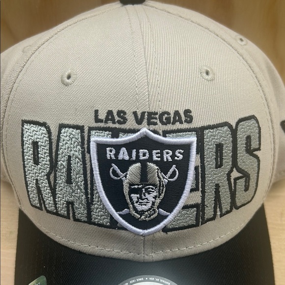 Las Vegas Raiders New Era Cap L/XL - Picture 2 of 8
